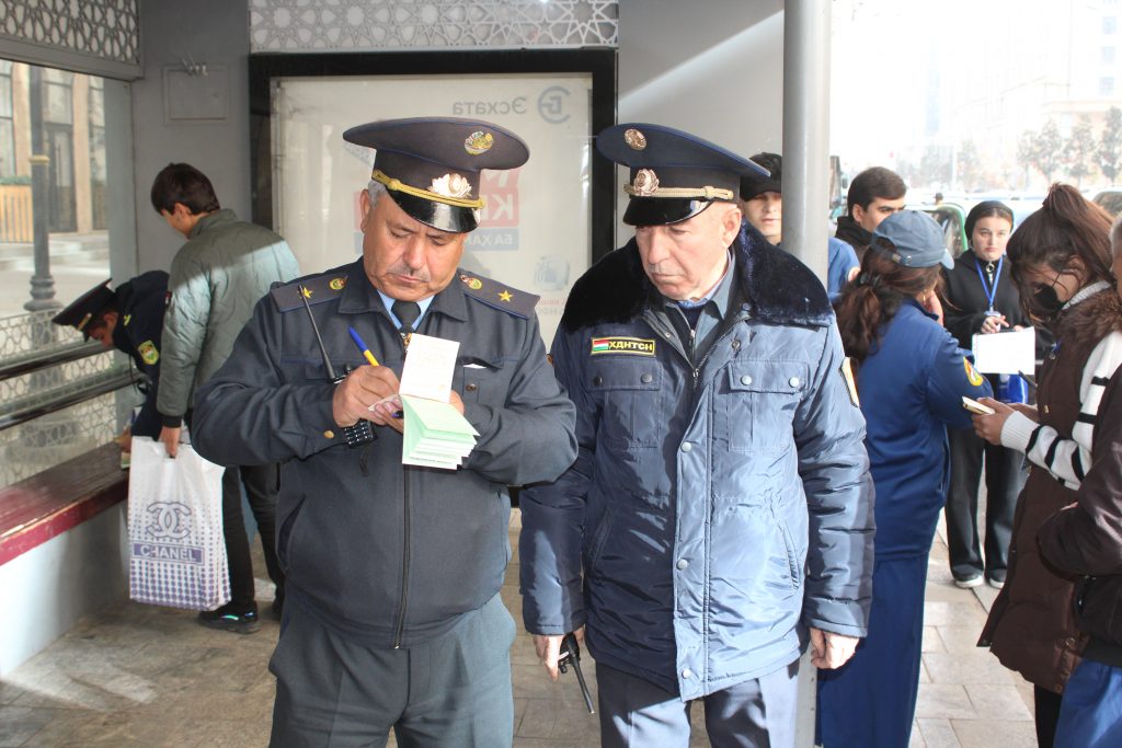 ТАЪМИНИ НАЗОРАТИ ПАРДОХТИ РОҲКИРО ДАР ВОСИТАИ НАҚЛИЁТИ МУСОФИРБАРИ АВТОБУС, ЭЛЕКТРОБУС, ВА ТРОЛЛЕЙБУСҲОИ ШАҲРИ ДУШАНБЕ АЗ ҶОНИБИ КОРМАНДОНИ РАЁСАТИ ХАДАМОТИ ДАВЛАТИИ НАЗОРАТ ВА ТАНЗИМ ДАР СОҲАИ НАҚЛИЁТ ДАР ШАҲРИ ДУШАНБЕ