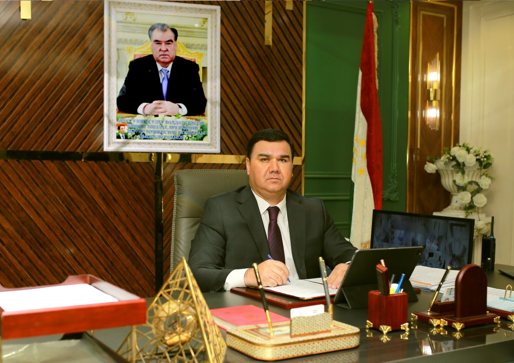 Паёми шодбошии Сардори Хадамот Қурбонзода Далер Қурбон ба муносибати Соли нави мелодии 2026