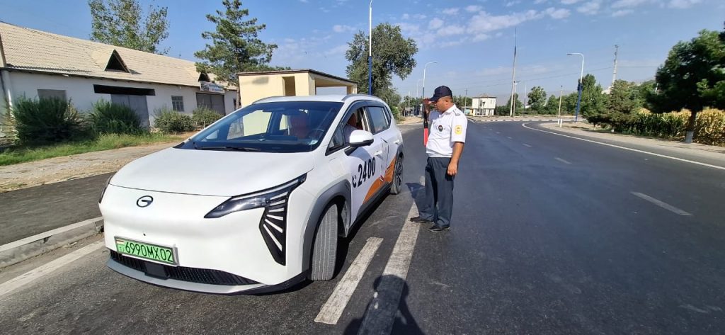 Воситаҳои нақлиёти мусофирбари таксӣ дар вилояти Суғд танзим мешаванд.